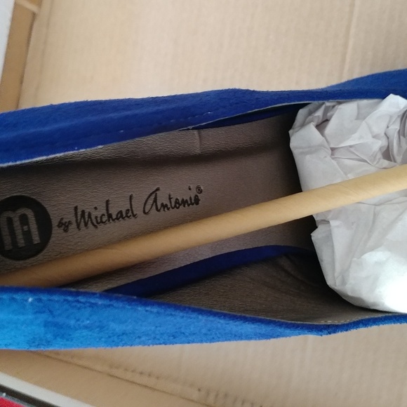 Michael AntonioCobalt Love Me Sue Suede Dress Pump - Picture 4 of 5